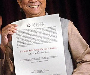 La Fundación por la Justicia entrega su V premio a Muhammad Yunus, creador de los microcréditos para personas pobres